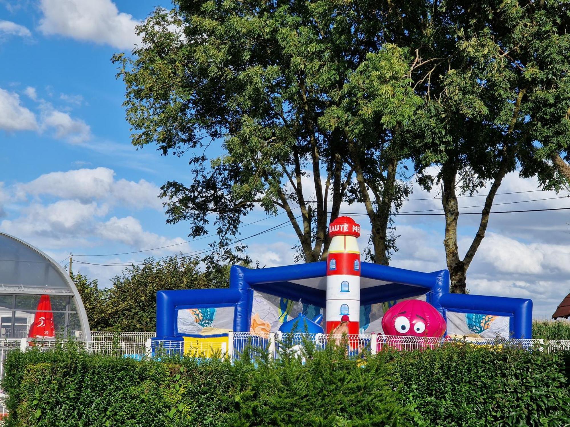 Camping Le Clos De Balleroy Buitenkant foto