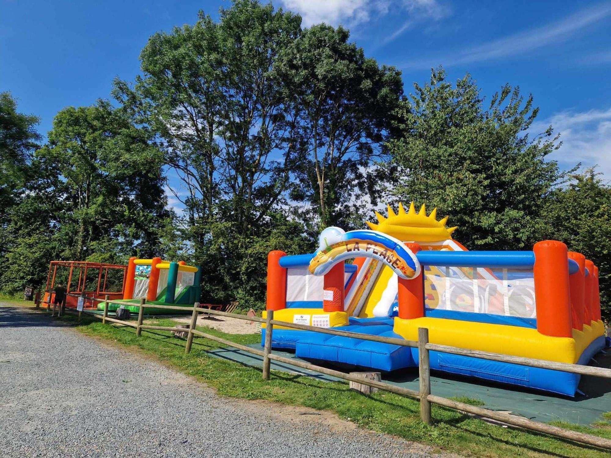 Camping Le Clos De Balleroy Buitenkant foto