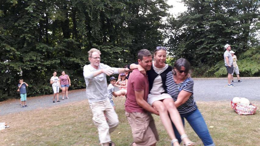Camping Le Clos De Balleroy Buitenkant foto